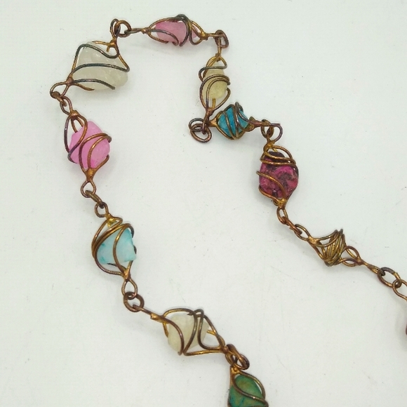 Vintage 1960s Artisan Handmade Wire Wrapped Semi Precious Stone Cage Necklace - Picture 4 of 7